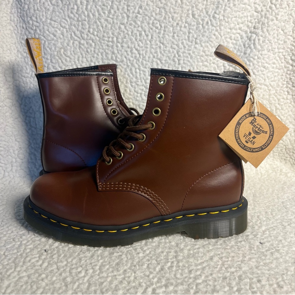 NWT Dr. Martens VEGAN 1460 FAUX FUR LINED LACE UP BOOTS SZ 41 - Picture 9 of 13